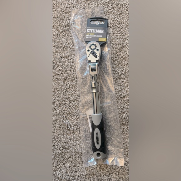 Ratchet - Picture 3 of 5